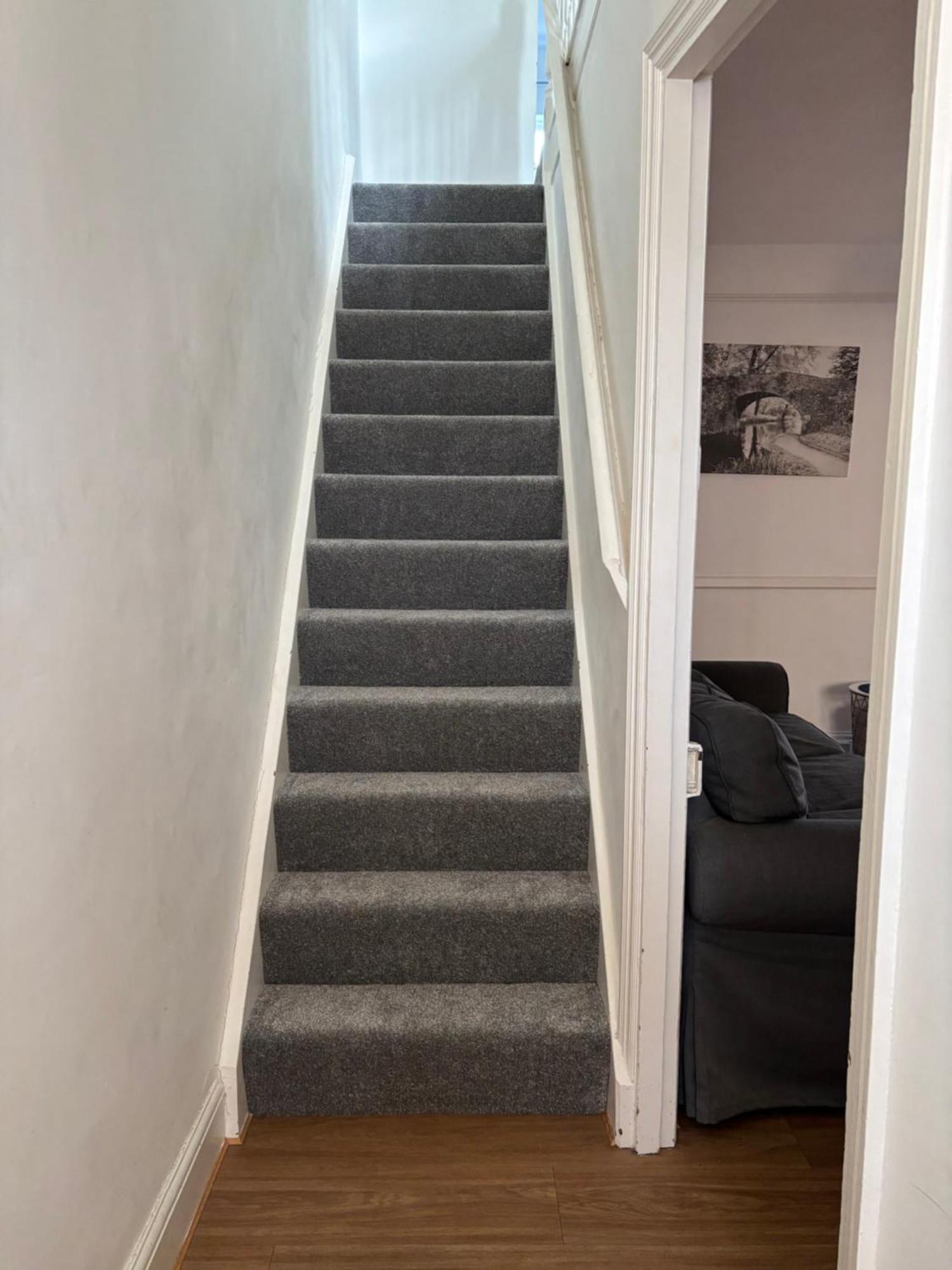 Lyndale House - Exclusive Use, Self Catering, Fpventures Stroud Holiday home Stroud (Gloucestershire)